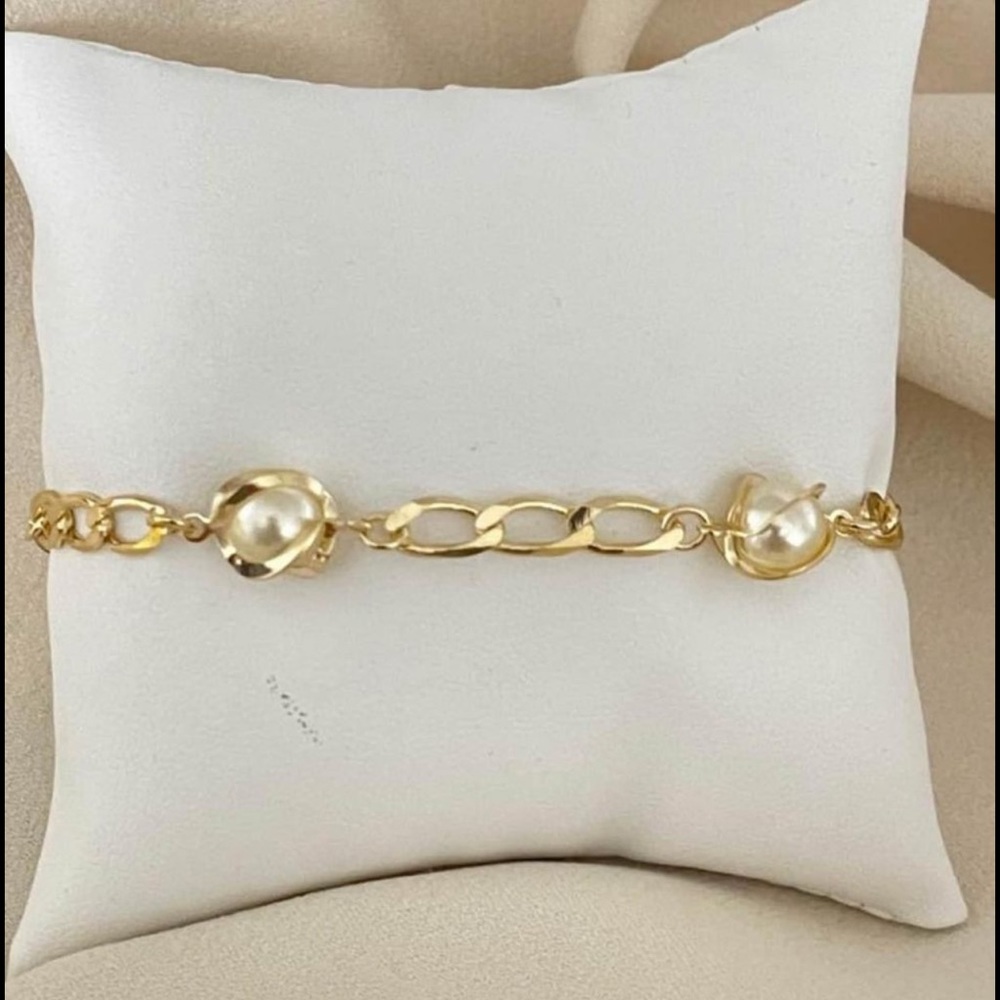 18k Gold Filled Pearl Bracelet